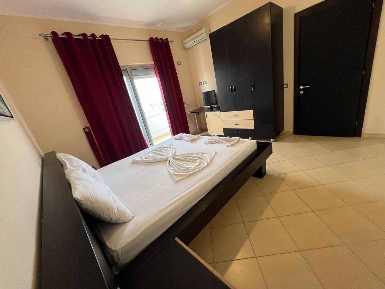 La Luna Hotel Ksamil Extérieur photo