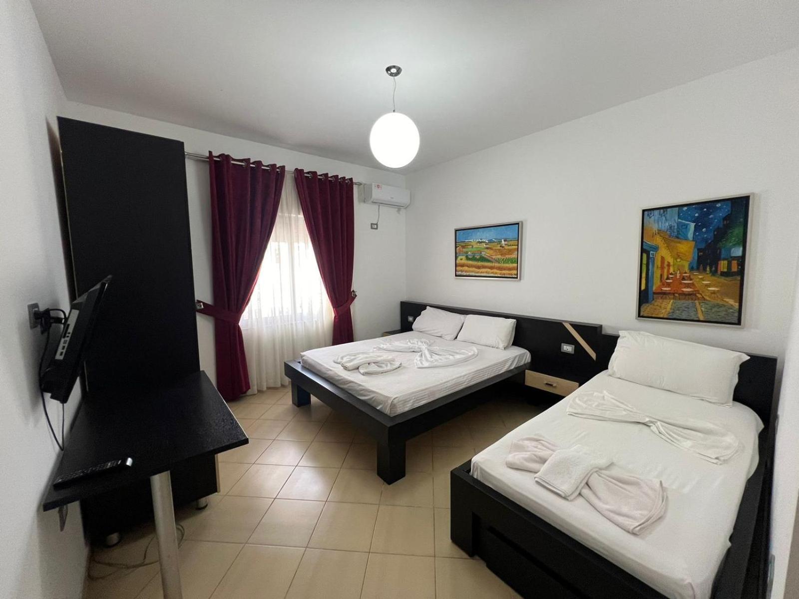 La Luna Hotel Ksamil Extérieur photo