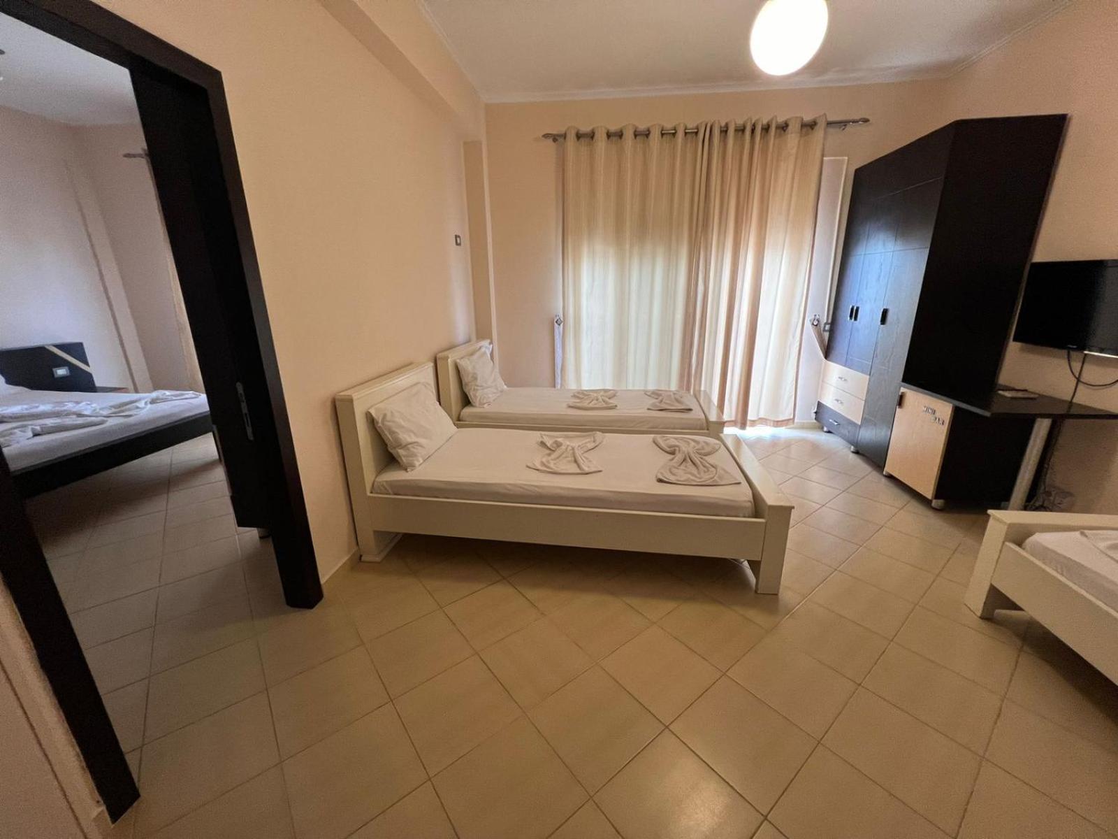 La Luna Hotel Ksamil Extérieur photo